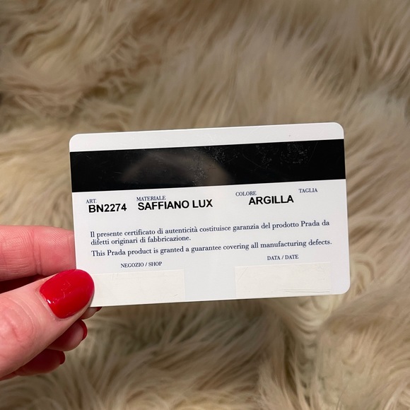 Prada Lux Saffiano Medium Tote in Argilla - Picture 12 of 13